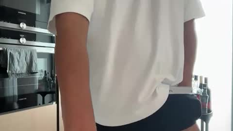 Snapshot of jacklas111 chatting on 09-11-25, 09:53 jacklas111 online show from 09-11-25, 09:53