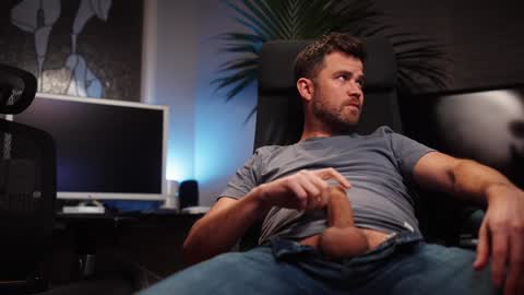 Snapshot of jackoffdude85 chatting on 01-17-25, 08:45 Colten Carter online show from 01-17-25, 08:45