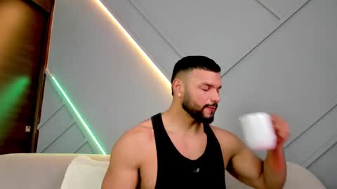 Snapshot of jackson_wayne__ chatting on 02-28-25, 11:58 Jackson Wayne online show from 02-28-25, 11:58