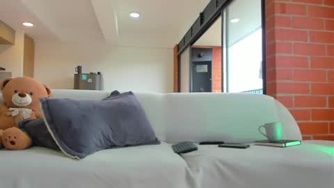 Jackson Wayne online show from 04-17-26, 01:58