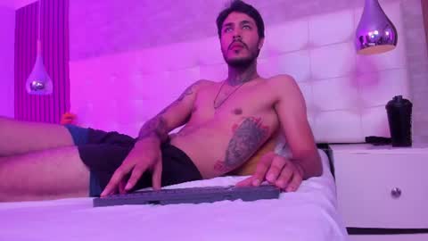 Snapshot of jacksonn_green chatting on 07-28-26, 04:39 jackson green online show from 07-28-26, 04:39