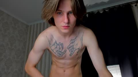 Snapshot of jacksonvox chatting on 12-22-24, 12:07 Nikolay online show from 12-22-24, 12:07