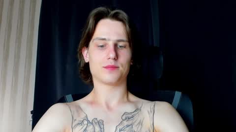 Snapshot of jacksonvox chatting on 01-07-25, 08:10 Nikolay online show from 01-07-25, 08:10