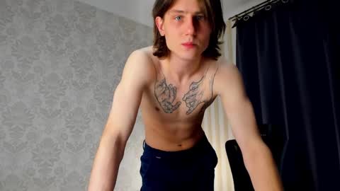 Snapshot of jacksonvox chatting on 02-22-25, 07:14 Nikolay online show from 02-22-25, 07:14