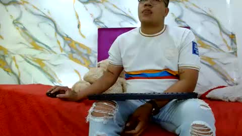 Snapshot of jackstele chatting on 07-16-26, 01:06 Jack online show from 07-16-26, 01:06