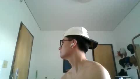 Snapshot of jackstrongof chatting on 06-01-26, 11:50 ImZacharyTyler online show from 06-01-26, 11:50