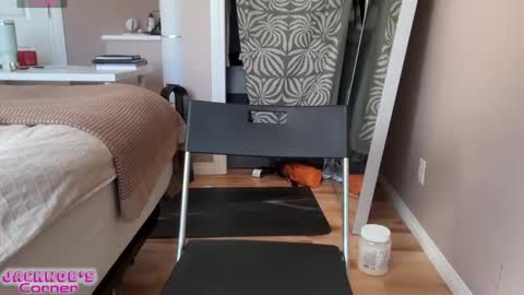 Snapshot of jackwob001 chatting on 09-26-25, 05:06 Jack online show from 09-26-25, 05:06