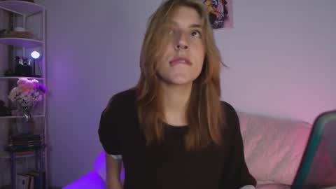 Linda Sofia help me get to 100 thumbs up online show from 02-26-25, 05:20