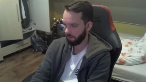 Snapshot of jackynee chatting on 11-06-25, 04:19 Jack online show from 11-06-25, 04:19