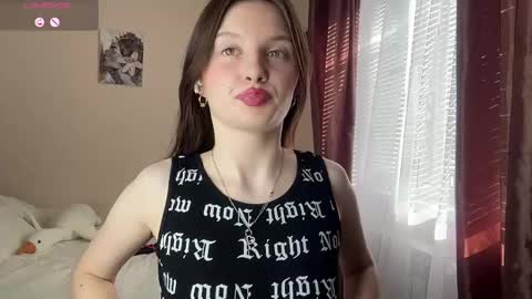 Lillian online show from 06-07-26, 04:05