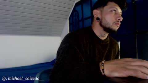 Michael Caicedo online show from 05-27-26, 02:30