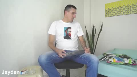 Jacob And Jayden online show from 01-06-25, 07:24