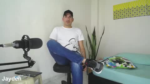 Jacob And Jayden online show from 02-13-25, 07:52