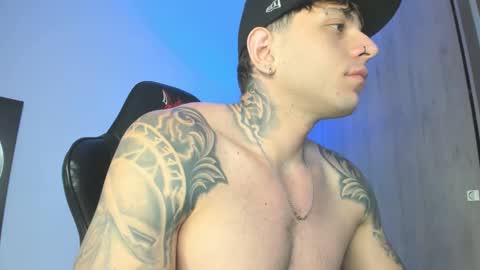 jacobb116 online show from 10-08-25, 12:08