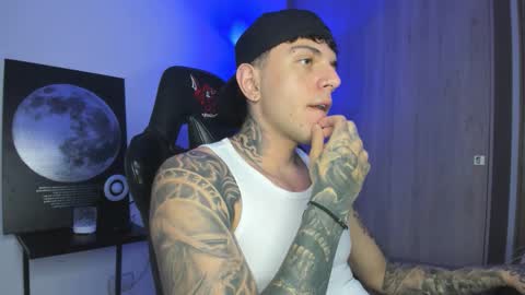 jacobb116 online show from 12-03-25, 01:57