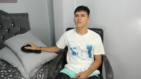 Jacob Lee online show from 12-31-24, 02:14