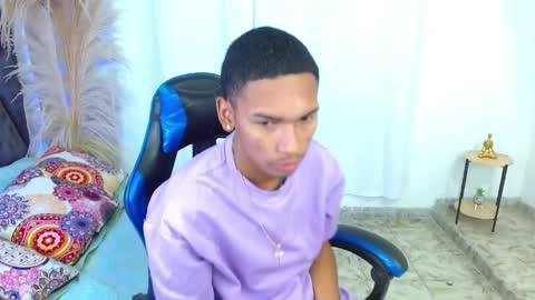 Snapshot of jacobcum18 chatting on 05-26-26, 01:29 jacobcum18 online show from 05-26-26, 01:29