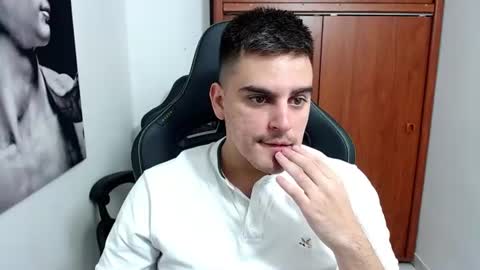 jacobjobs1 online show from 06-11-26, 06:50