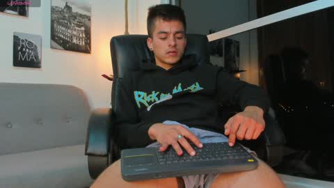 Snapshot of jacobstones_ chatting on 02-07-25, 05:41 JACOB STONES online show from 02-07-25, 05:41