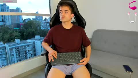 Snapshot of jacobstones_ chatting on 11-02-25, 10:12 JACOB STONES online show from 11-02-25, 10:12