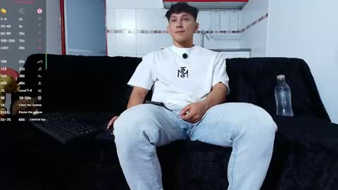 Snapshot of jacques_cardiet chatting on 05-09-26, 02:00 jacobo online show from 05-09-26, 02:00
