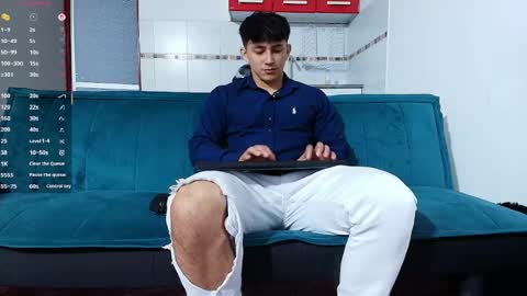 Snapshot of jacques_cardiet chatting on 05-15-26, 11:28 jacobo online show from 05-15-26, 11:28