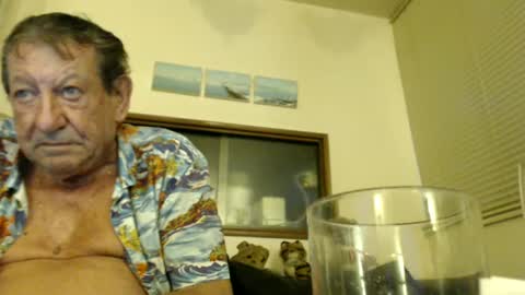 Snapshot of jacques_de_france chatting on 06-22-26, 03:19 Jacques online show from 06-22-26, 03:19