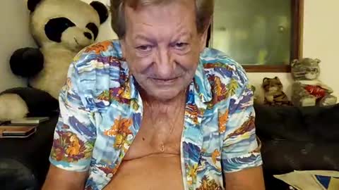 Snapshot of jacques_de_france chatting on 08-07-26, 03:52 Jacques online show from 08-07-26, 03:52