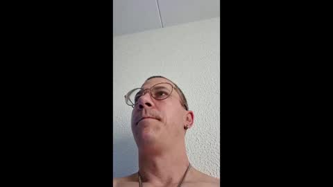 Snapshot of jacquesfournirr chatting on 04-14-26, 11:55 jacquesfournirr online show from 04-14-26, 11:55