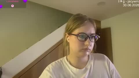 jacywinslat online show from 06-30-26, 05:03