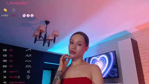 Jade online show from 04-15-26, 05:09