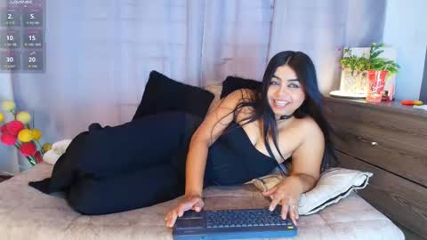 Snapshot of jade_brunnette chatting on 12-03-25, 08:40 Jade Brunete online show from 12-03-25, 08:40