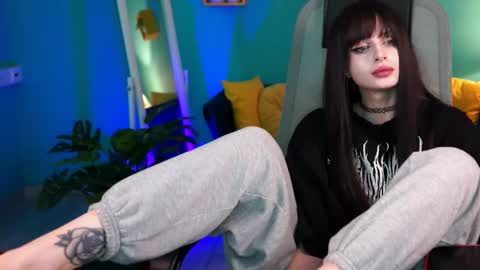 jade_castle online show from 02-23-25, 08:28