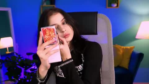 jade_castle online show from 01-17-26, 04:33