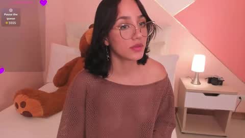 Jade online show from 10-10-25, 05:45