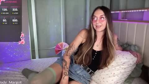 Jade Margot online show from 11-10-25, 12:20