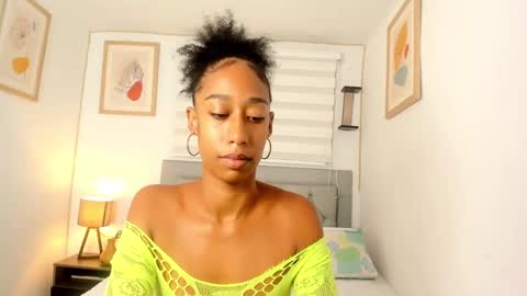 Jade smile online show from 12-14-24, 03:58