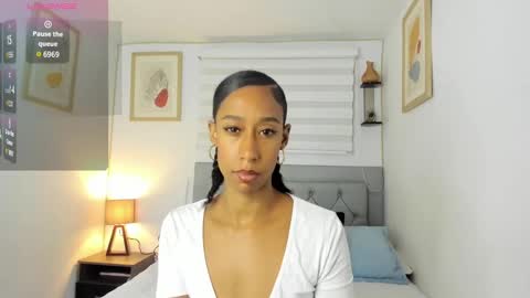 Jade smile online show from 02-10-25, 02:48