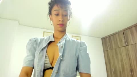 Jade smile online show from 09-24-25, 02:20