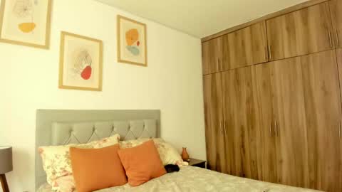 Jade smile online show from 09-25-25, 04:00