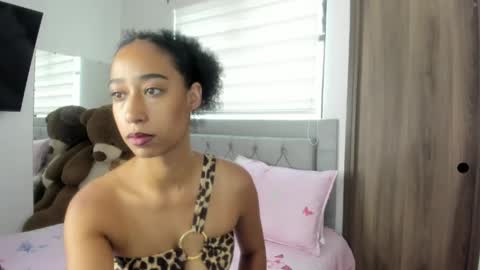 Jade smile online show from 05-23-26, 02:54