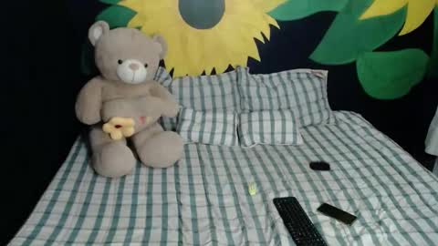 jade_scarlett1 online show from 02-01-25, 09:29