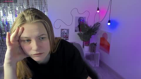 Jade online show from 12-15-24, 04:48