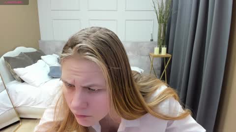 Jade online show from 01-23-25, 12:14