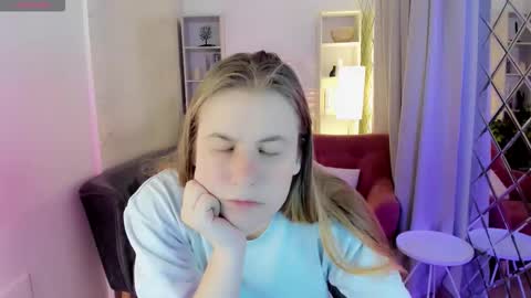 Jade online show from 11-19-25, 08:20