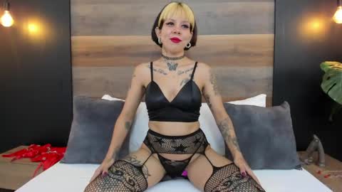 Snapshot of jade_spinters chatting on 05-25-26, 07:42 J A D E online show from 05-25-26, 07:42