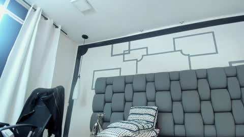 Jade  online show from 02-08-25, 01:54