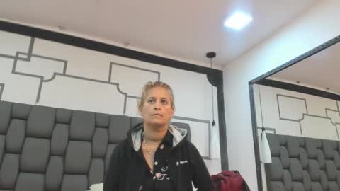 Jade  online show from 10-16-25, 11:11