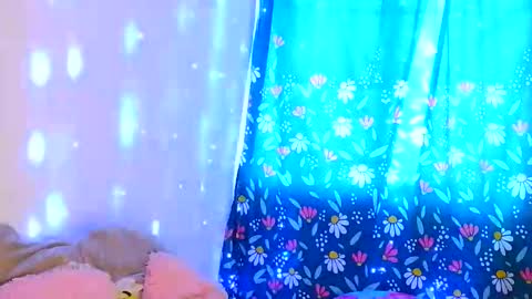 Snapshot of jade_watson19 chatting on 02-11-26, 08:03 Jade Watson online show from 02-11-26, 08:03