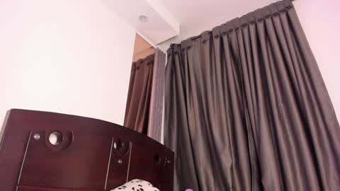 Snapshot of jade_ws chatting on 01-17-25, 03:23 Jade online show from 01-17-25, 03:23